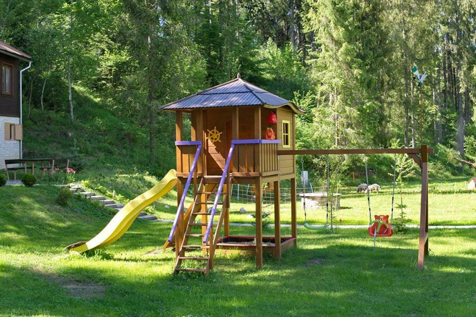 Studienky Lodge *